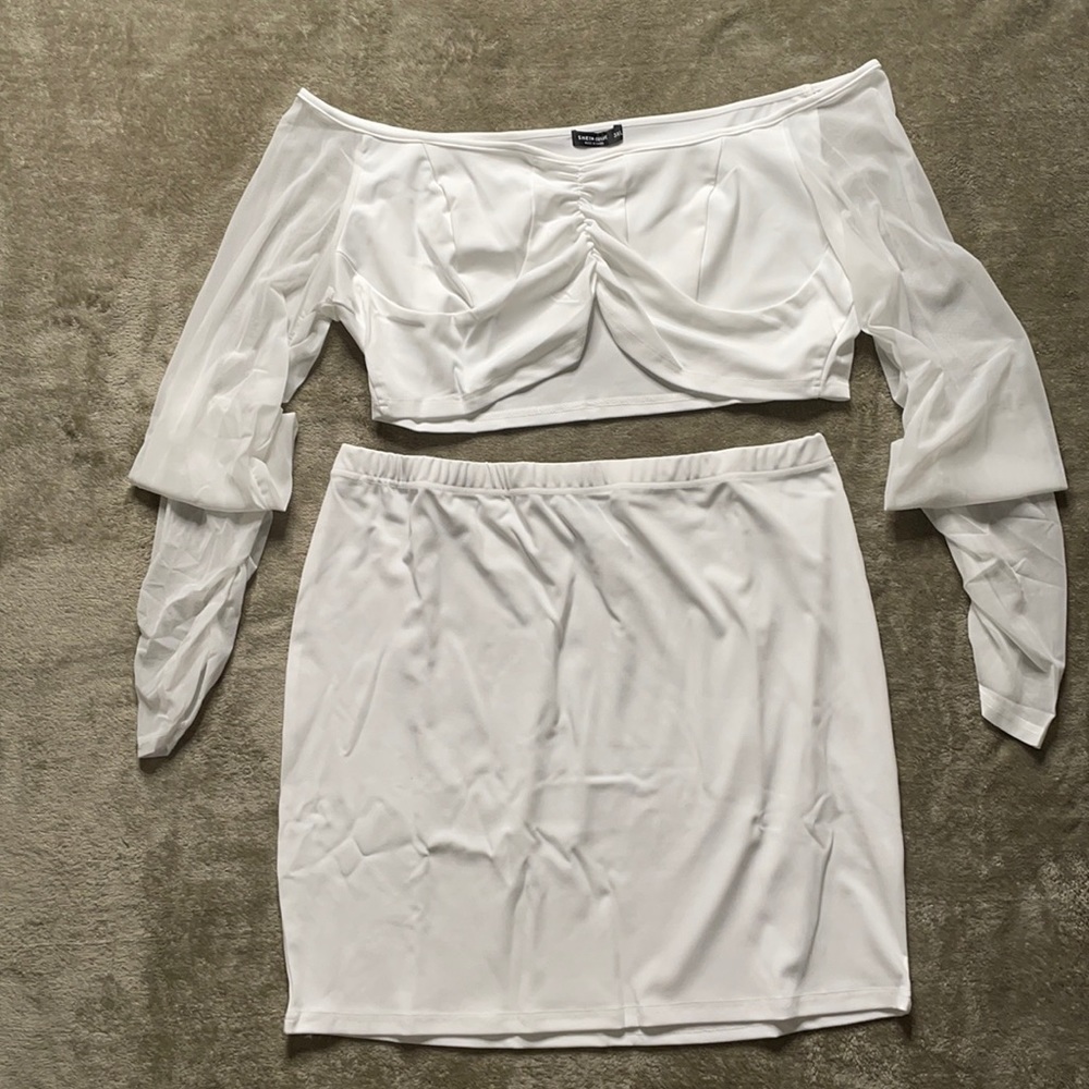 NWT Plus ruched Scoop Neck Crop Top & Skirt